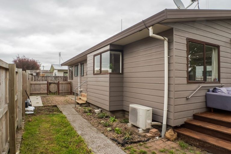 Photo of property in 1158 Heaphy Terrace, Fairfield, Hamilton, 3214