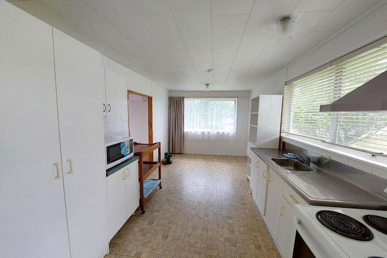 Photo of property in 125 Cascades Road, Pakuranga Heights, Auckland, 2010