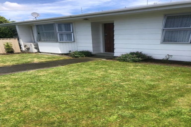 Photo of property in 2/175 Park Road, West End, Palmerston North, 4410