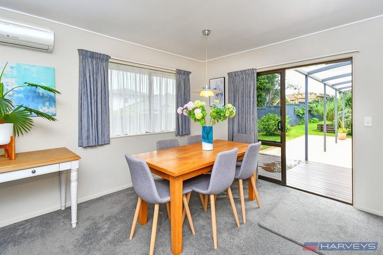 Photo of property in 4 Peretao Rise, The Gardens, Auckland, 2105