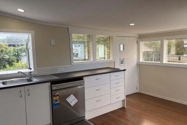 Photo of property in 32 Bignell Street, Gonville, Whanganui, 4501