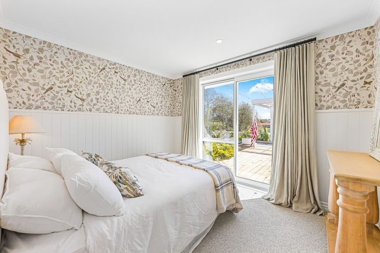 Photo of property in 7 Odlin Lane, Red Beach, 0932