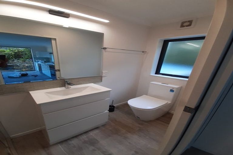 Photo of property in 31 Percy Dyett Drive, Karori, Wellington, 6012