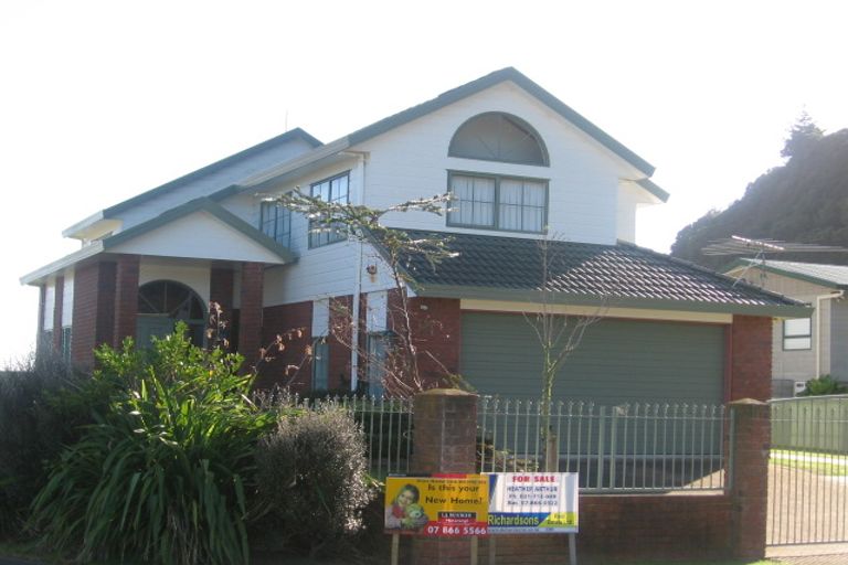 Photo of property in 106 Pacific Parade, Matarangi, Whitianga, 3592