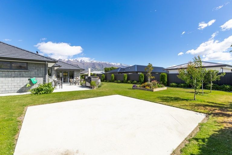 Photo of property in 24 Ethereal Crescent, Mount Pisa, Cromwell, 9383