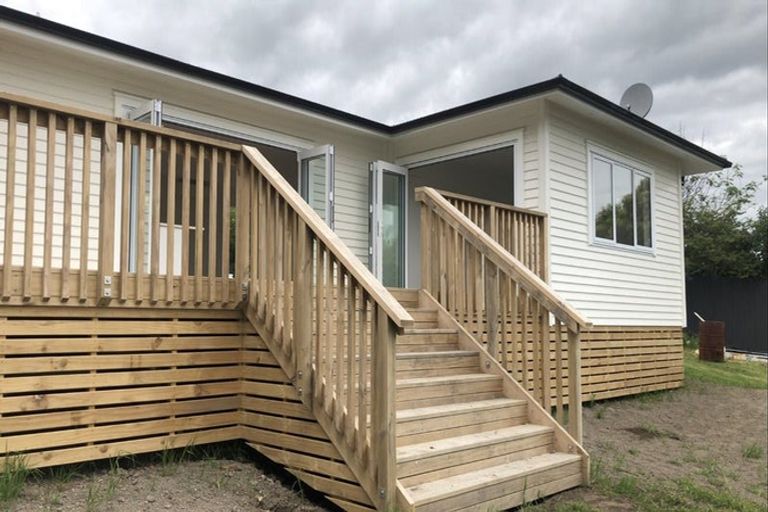 Photo of property in 35 Kowhai Street, Helensville, 0800