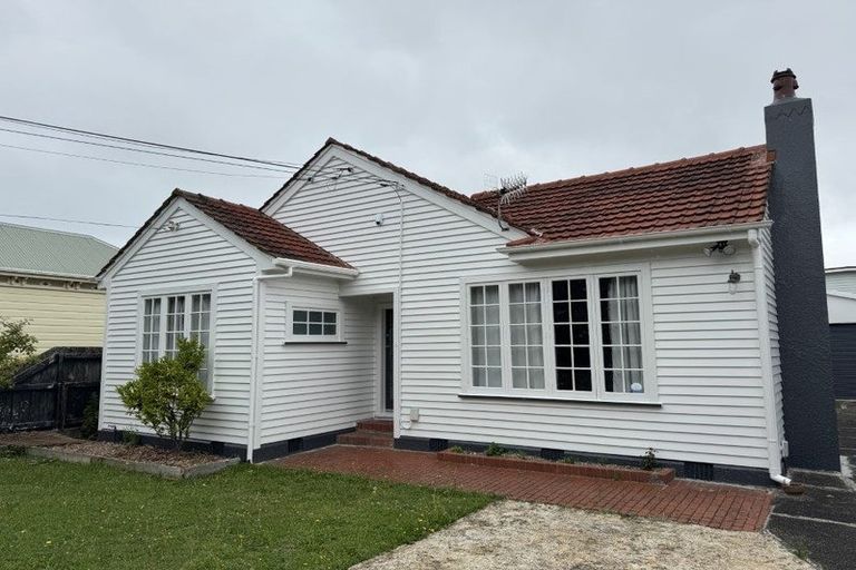 Photo of property in 8 Trevethick Grove, Woburn, Lower Hutt, 5010