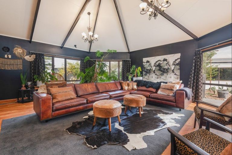 Photo of property in 982 Rongotea Road, Rongotea, Palmerston North, 4476