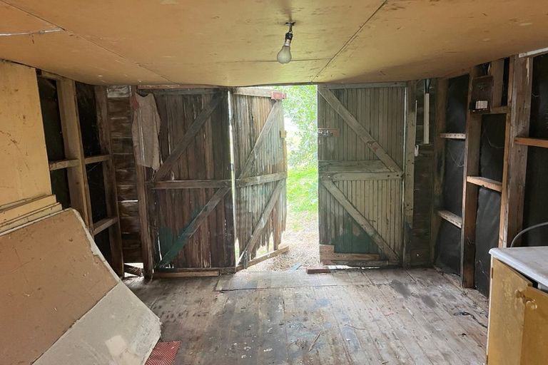 Photo of property in 1 Onepoto Road, Titahi Bay, Porirua, 5022