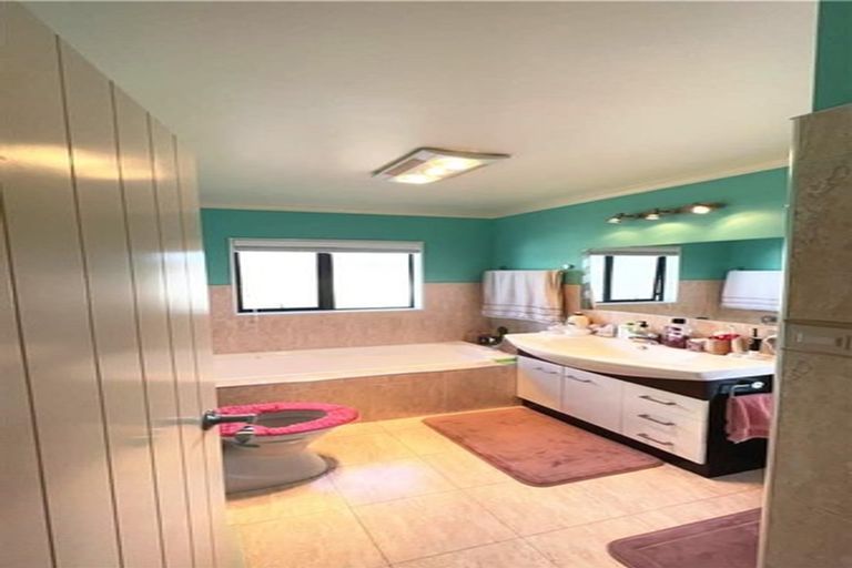 Photo of property in 402 East Tamaki Road, East Tamaki, Auckland, 2013