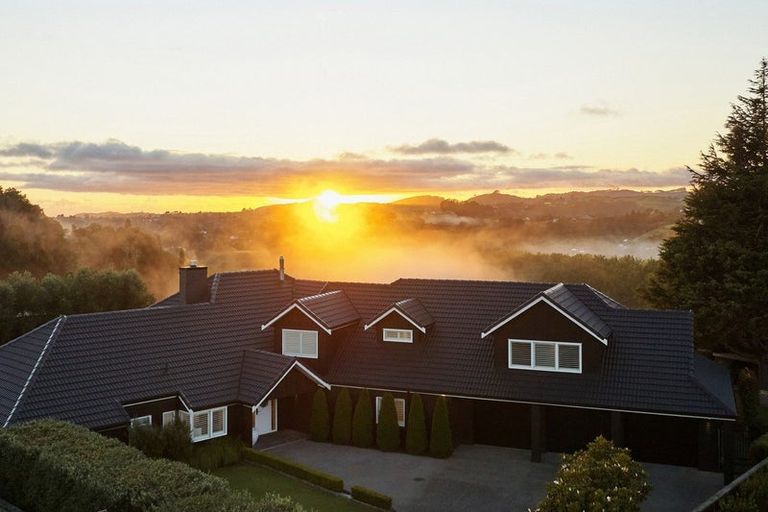 Photo of property in 28 Hanlow Place, Pyes Pa, Tauranga, 3112