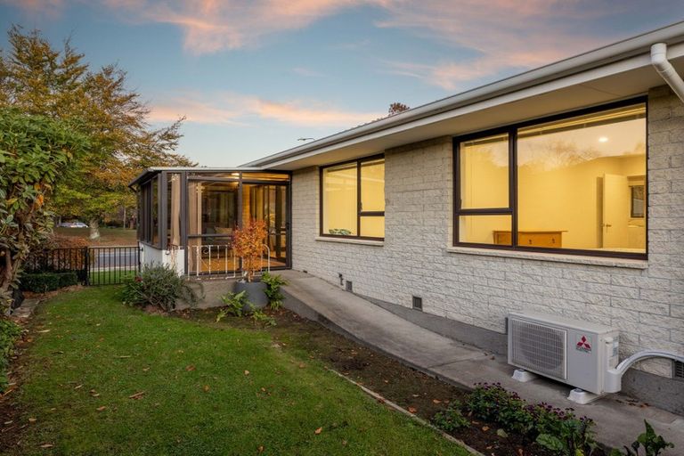 Photo of property in 68 Solway Avenue, Ilam, Christchurch, 8041