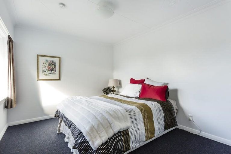 Photo of property in 127 Bay View Road, South Dunedin, Dunedin, 9012