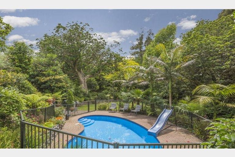 Photo of property in 8 Tiffany Close, Totara Park, Auckland, 2019