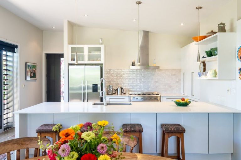 Photo of property in 42 Wellwood Terrace, Te Awanga, 4102