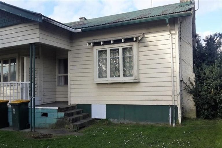Photo of property in 2/23 Coronation Road, Papatoetoe, Auckland, 2025