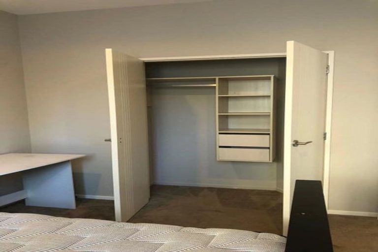 Photo of property in 16 Mural Place, Greenhithe, Auckland, 0632