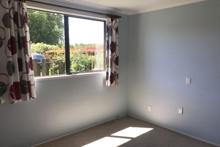 Photo of property in 8b Fairlie Grove, Te Puna, Tauranga, 3174