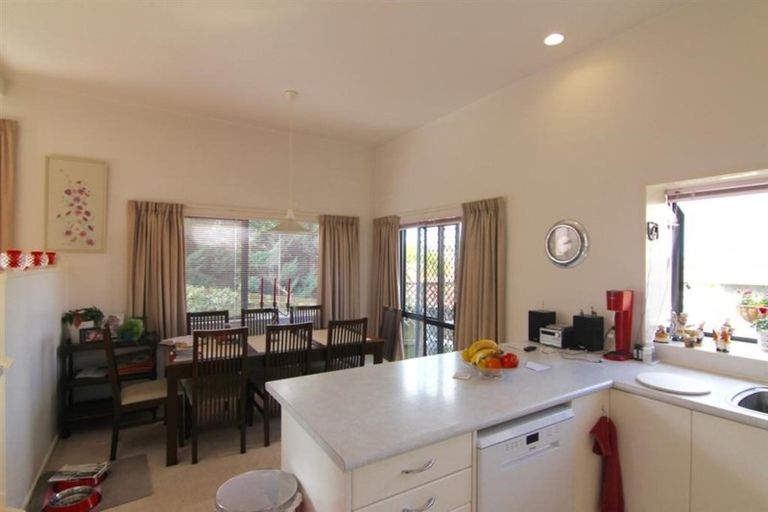 Photo of property in 1/9 Kells Place, Botany Downs, Auckland, 2010
