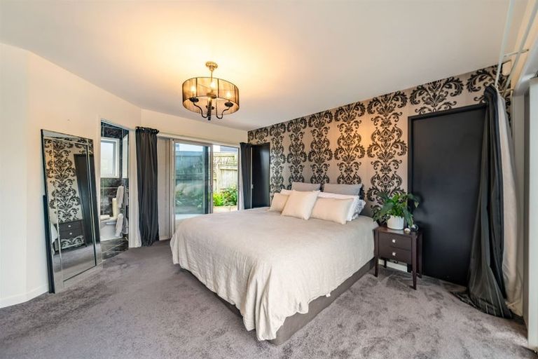 Photo of property in 3 Mo Street, Camborne, Porirua, 5026