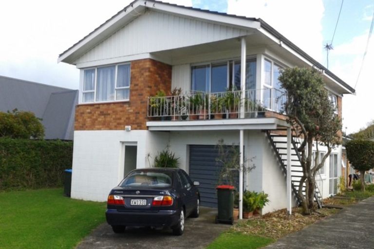 Photo of property in 1a Viewland Avenue, Onehunga, Auckland, 1061