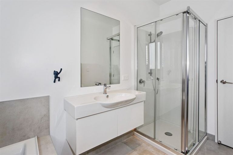 Photo of property in 76a Wellington Street, Pukekohe, 2120