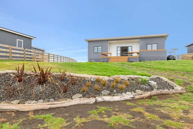 Photo of property in 23 Waipipi Road, Waverley, 4591