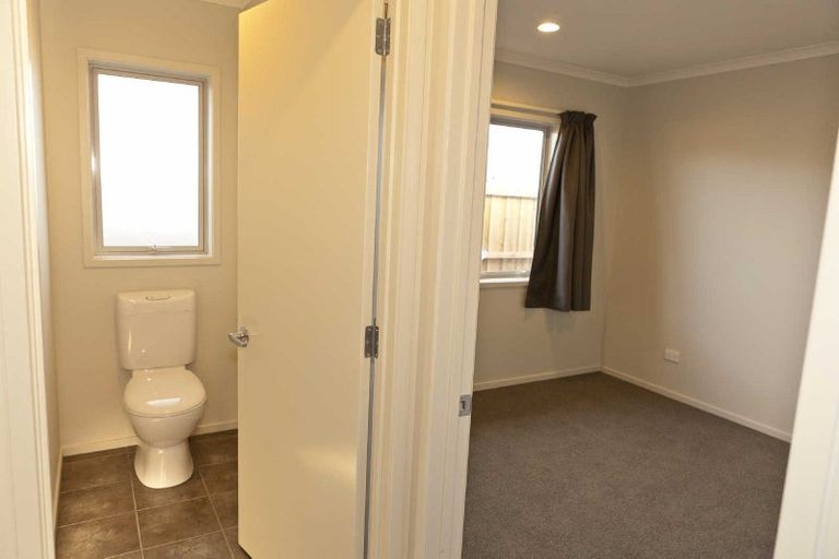 Photo of property in 17 Fernham Way, Rolleston, 7615