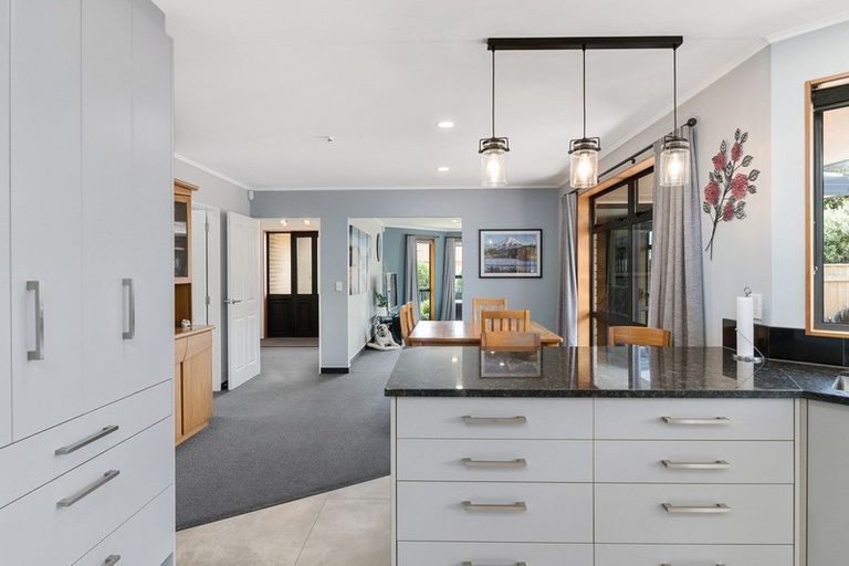 Photo of property in 26 Hadleigh Court, Paraparaumu, 5032