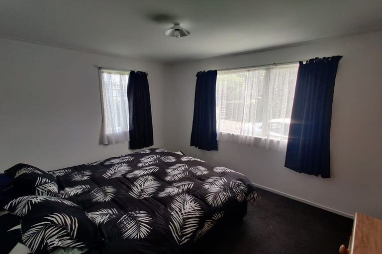 Photo of property in 18 Lipton Grove, Opaheke, Papakura, 2113