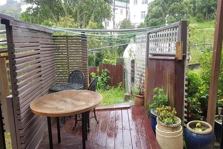 Photo of property in 48 Norway Street, Kelburn, Wellington, 6012