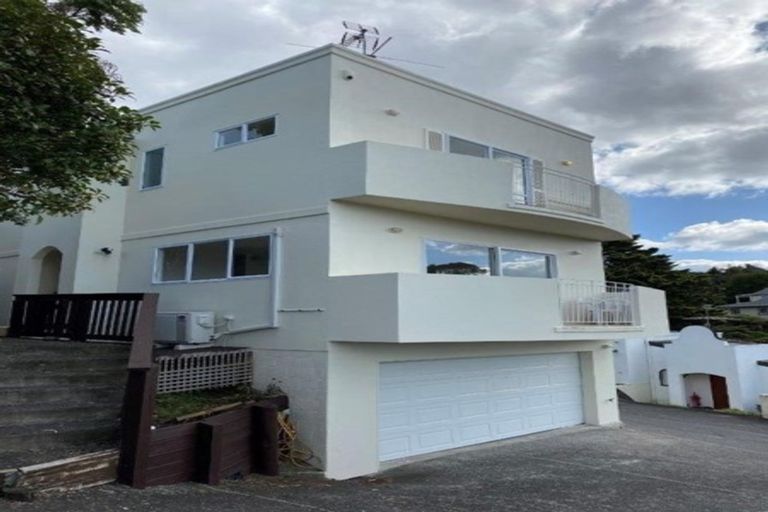 Photo of property in 1/433a East Coast Road, Mairangi Bay, Auckland, 0630