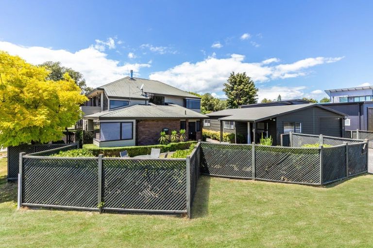 Photo of property in 94 Wharewaka Road, Wharewaka, Taupo, 3330