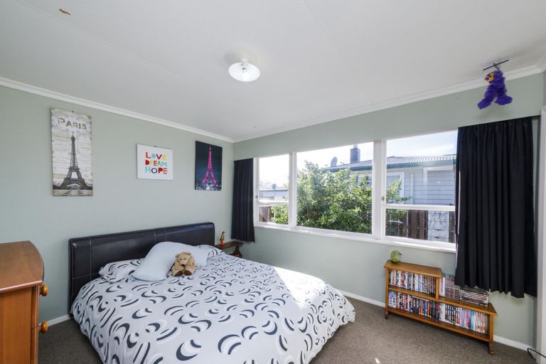 Photo of property in 7 Chester Crescent, West End, Palmerston North, 4410