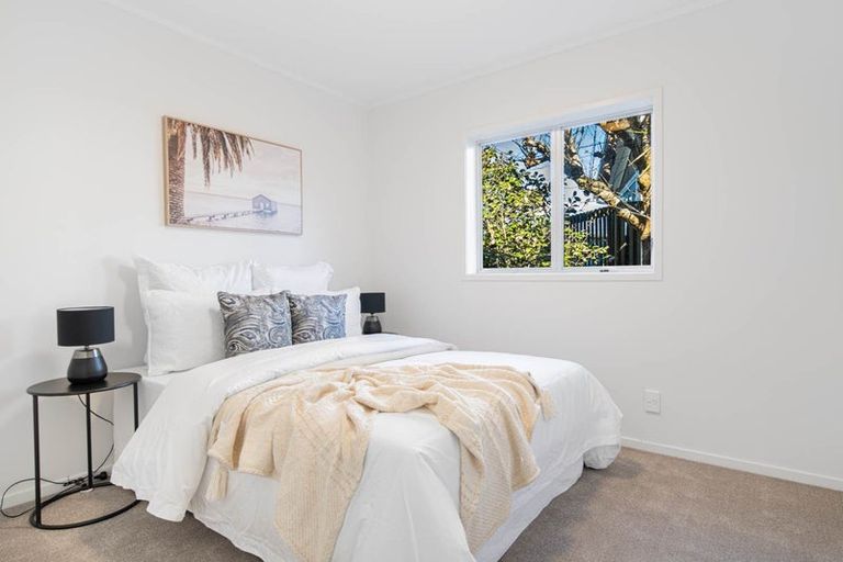 Photo of property in 1/17 Jellicoe Road, Murrays Bay, Auckland, 0630