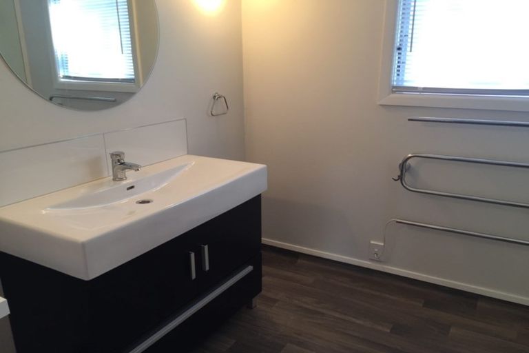 Photo of property in 23 Coote Road, Bluff Hill, Napier, 4110