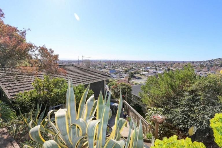 Photo of property in 11 Roseneath Place, Cashmere, Christchurch, 8022