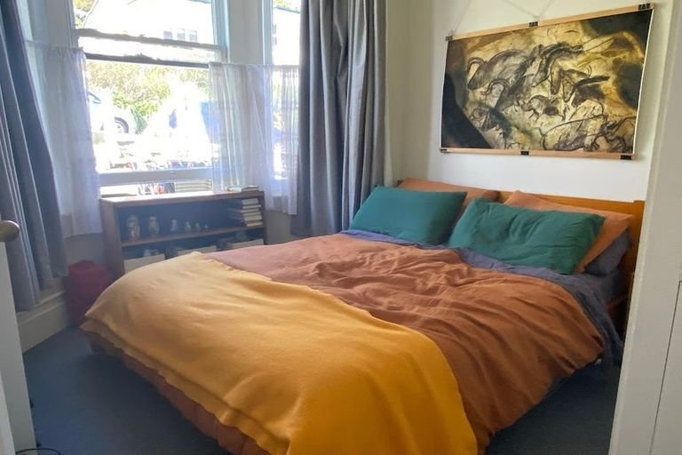 Photo of property in 25a Earls Terrace, Mount Victoria, Wellington, 6011