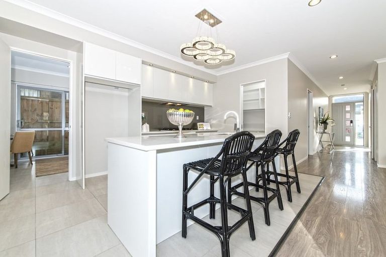 Photo of property in 10 Sunshine Lane, Flat Bush, Auckland, 2019