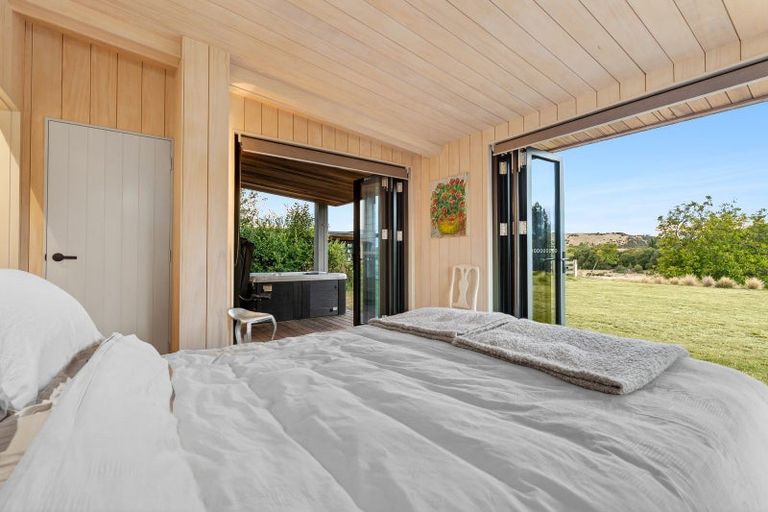 Photo of property in 2/19 Monteith Road, Albert Town, Wanaka, 9382