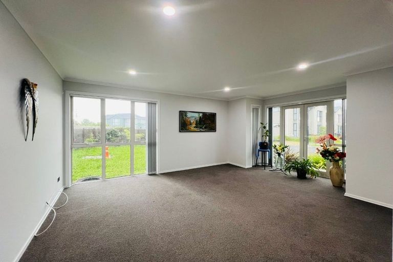 Photo of property in 3 Wairepo Street, Takanini, 2112
