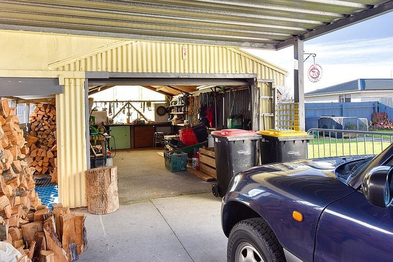 Photo of property in 17 Charlton Road, Gore, 9710