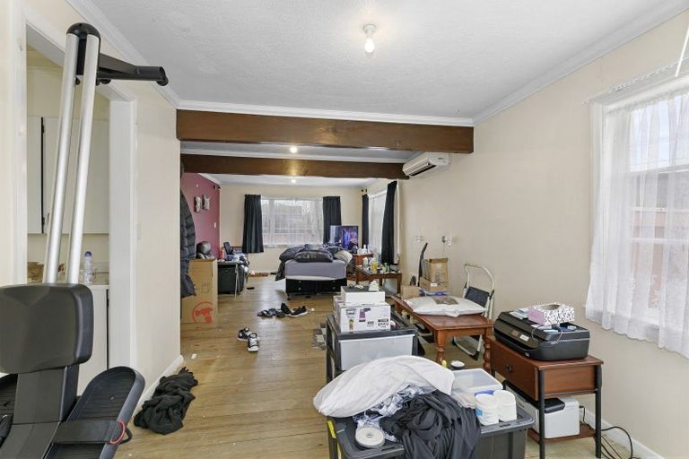 Photo of property in 22 Sandford Street, Trentham, Upper Hutt, 5018