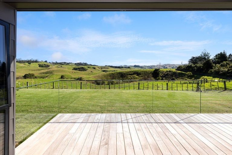 Photo of property in 571 Pakiri Road, Leigh, 0985