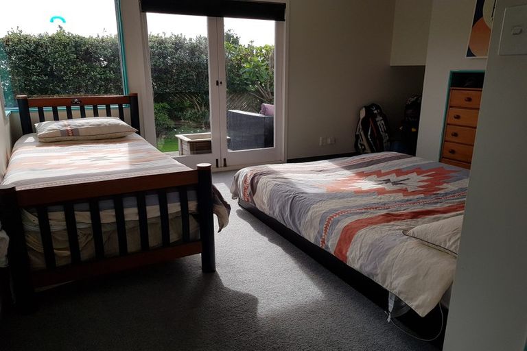 Photo of property in 7 Wairau Road, Oakura, 4314