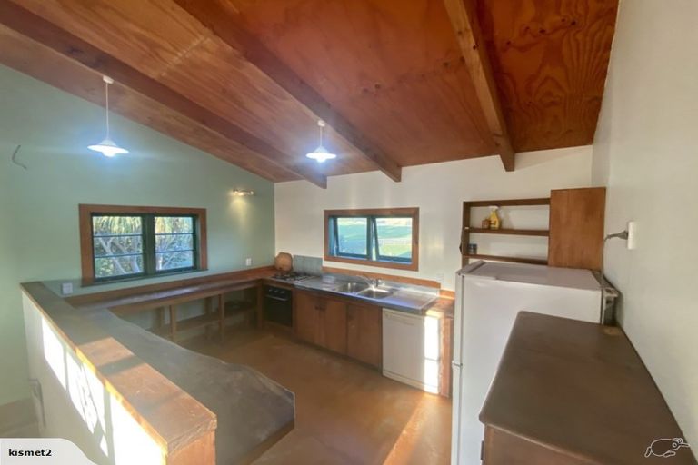 Photo of property in 69 Tarrant Road, Helensville, 0875