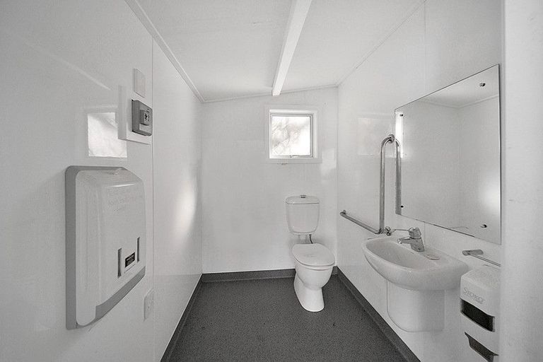 Photo of property in 105 High Street South, Eltham, 4322