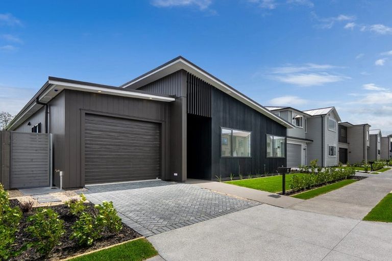 Photo of property in 10 Oyster Drive, Whenuapai, Auckland, 0618