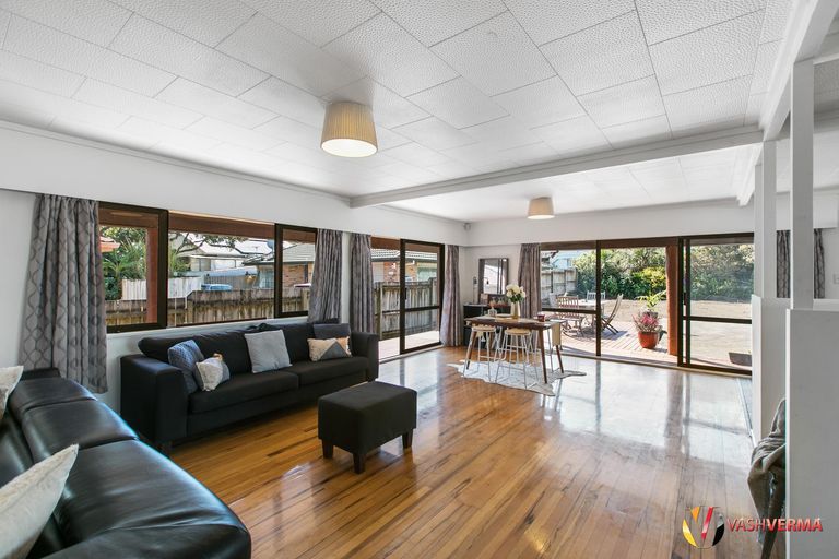 Photo of property in 29 Mcinnes Road, Weymouth, Auckland, 2103