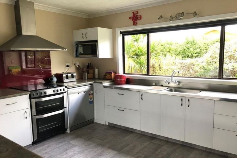 Photo of property in 9 Sunbelt Crescent, Takaka, 7110